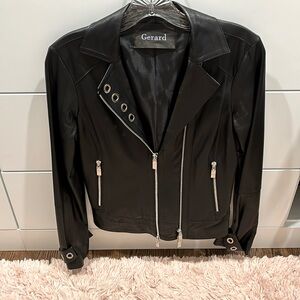 Italian leather jacket, size 42 (XS). Like new!